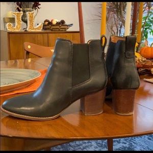 Madewell Regan bootie size 9